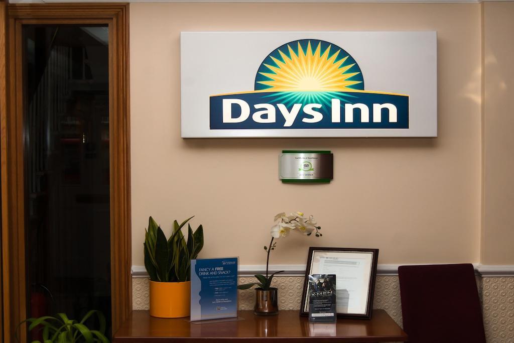 Days Inn Hyde Park London Exterior photo